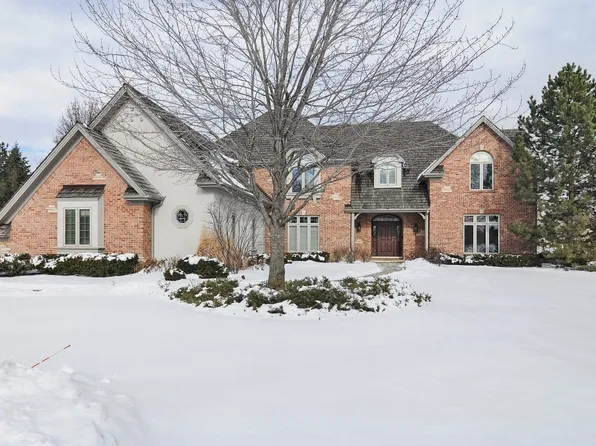 4560 Eleanor Dr, Long Grove, IL 60047