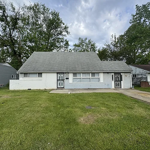 4030 N Catherwood Ave #1 Photo 1