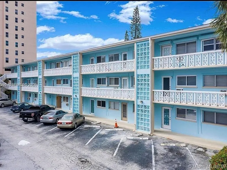 455 Golden Isles Dr #308 — Photo 19