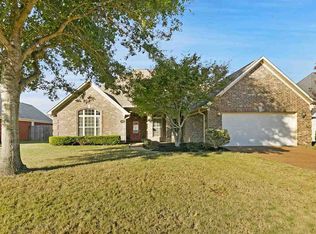 130 King David Dr, Jackson, TN 38305