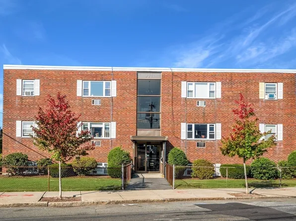 297 Main St APT 3, Medford, MA 02155