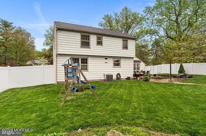 301 Westwood Dr — Photo 18