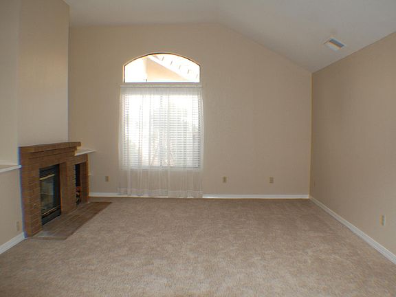 4th image of 7937 Caledonia Dr
