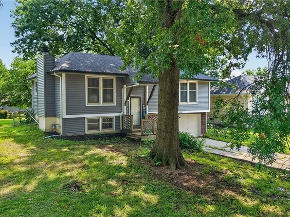 11931 Manchester Ave, Grandview, MO 64030