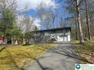 242 Mountain Lake Dr, Dingmans Ferry, PA 18328