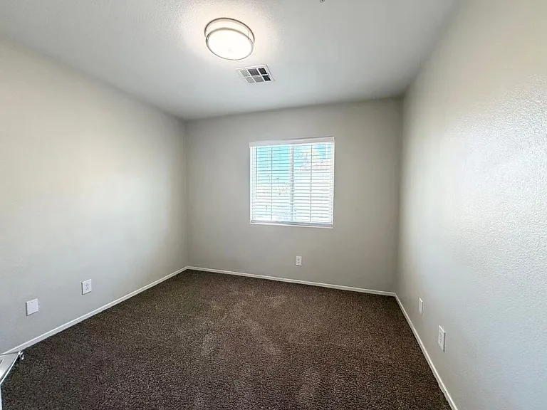 9169 Conquest Ct — Photo 14