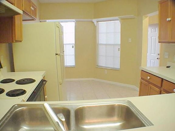 5th image of 3015 Cottage Grove Ct