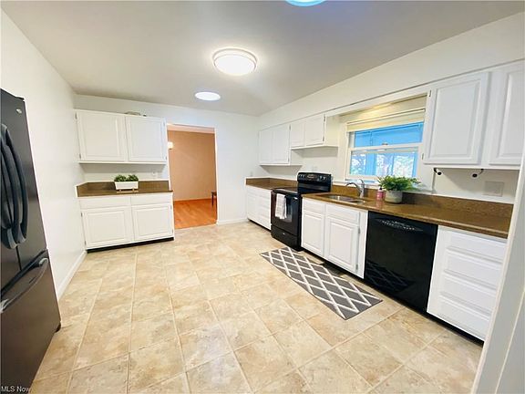 4th image of 508 Chamberlain Dr