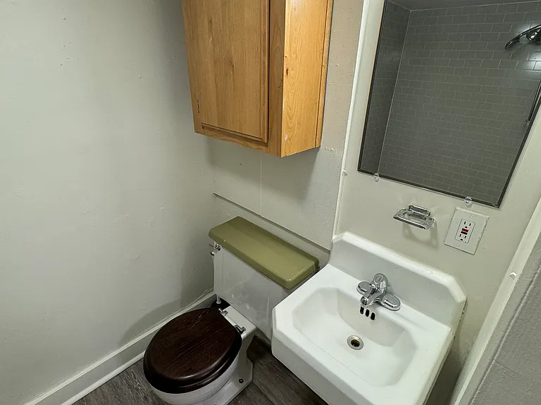654 1/2 N 100 E — Photo 15