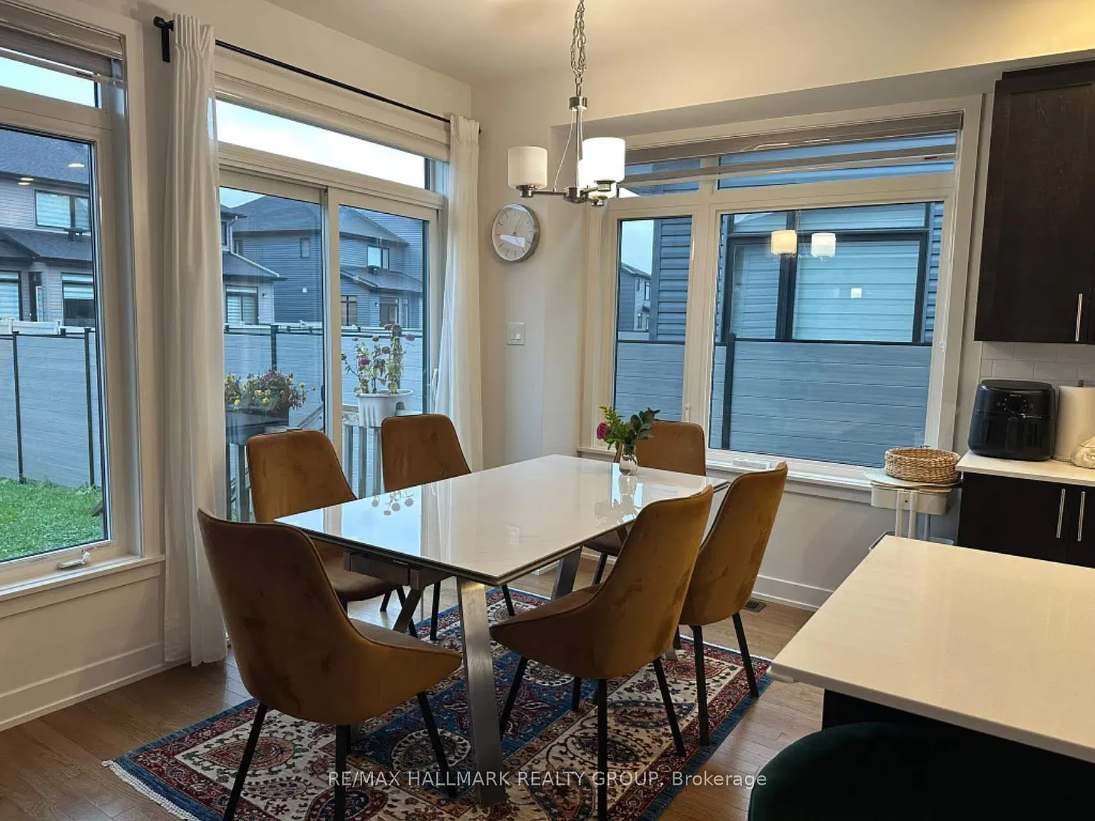 3 bed, $2,650 — Photo 4