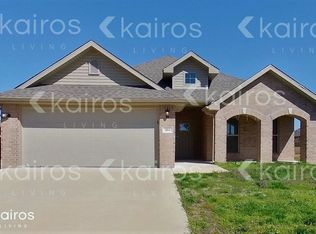 404 White Oak St, Gentry, AR 72734