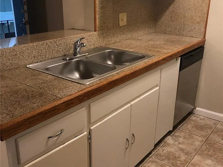4306 Avenue A #109 — Photo 5
