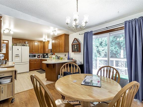 5th image of 32020 44th Ave S