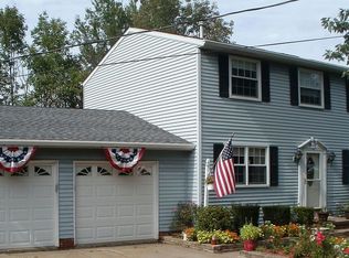 9577 Hoose Rd, Mentor, OH 44060