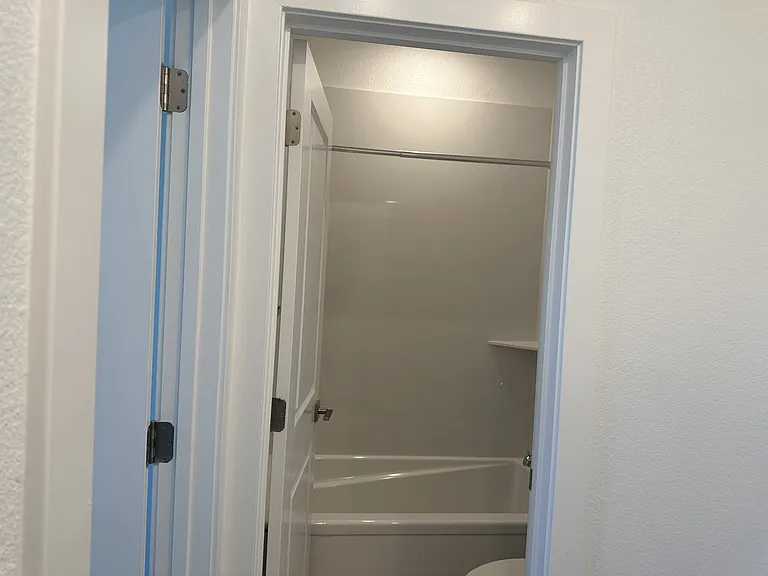2779 Mulholland Dr — Photo 10