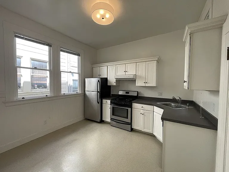 1308 Haight St — Photo 14
