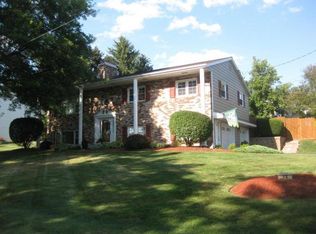 15 Sunset Ter, Apalachin, NY 13732