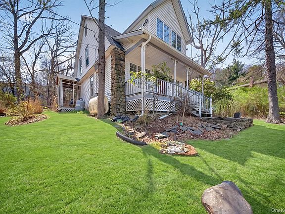 3rd image of 69 Edgewood Drive