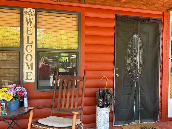 3rd image of 88 Fishtail Cir
