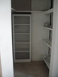 Rented by Robyn Lee, LREB