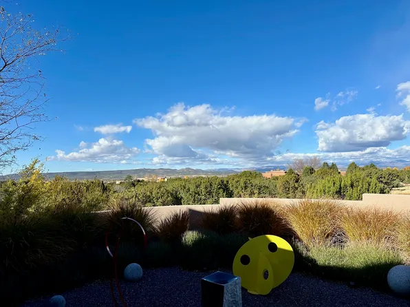 4 Basin View Ct, Santa Fe, NM 87506