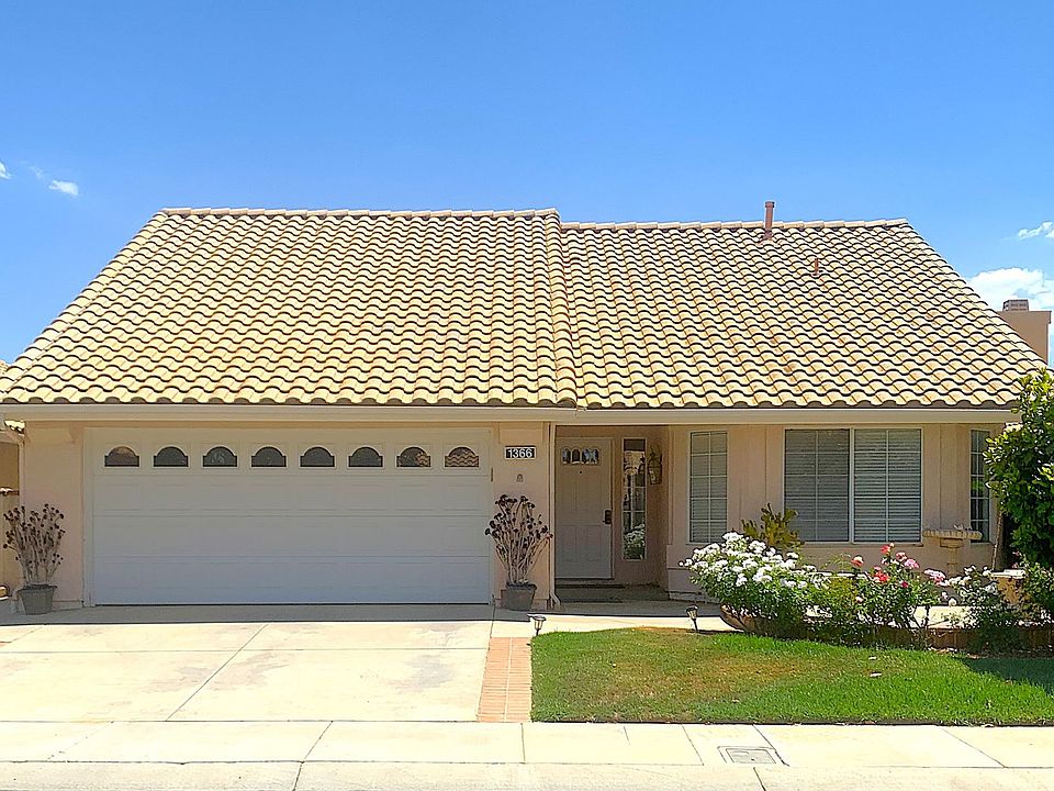 1st image of 1366 Fairway Oaks Ave