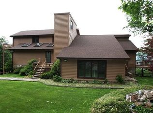 1121 Hollyberry Ct, Sevierville, TN 37876
