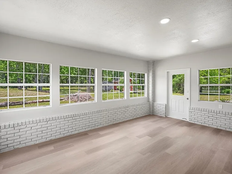 100 Redbud Woods Trl — Photo 30