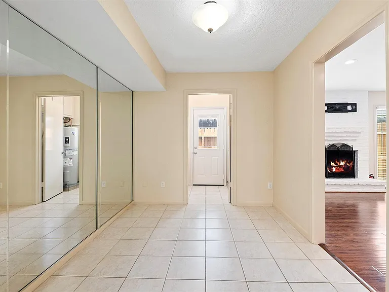 14215 Lost Meadow Ln — Photo 12