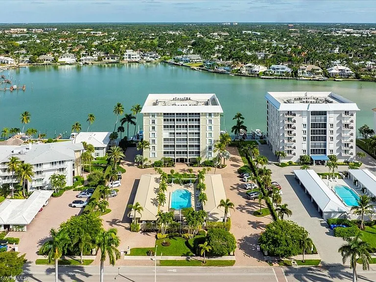 2750 Gulf Shore Blvd N #602 — Photo 41