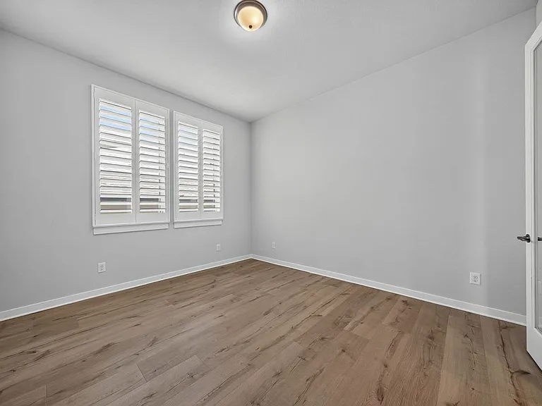 1525 Escarpment Rd — Photo 5