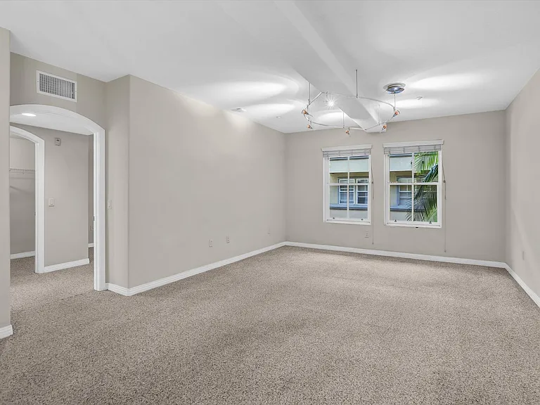 301 W G St #316 — Photo 10