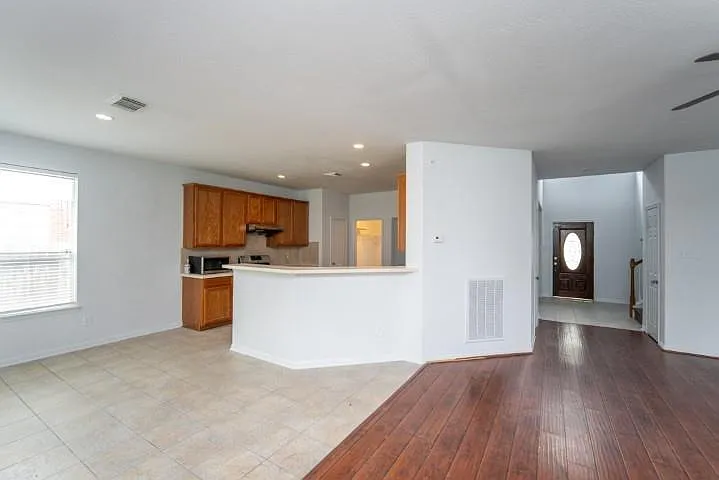 2322 Cool Springs Ln — Photo 18
