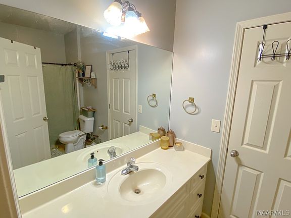 9th image of 3567 Grand Central Ave N