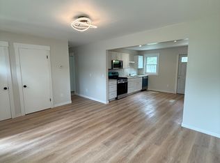 719 W Van Hoesen Blvd, Portage, MI 49024