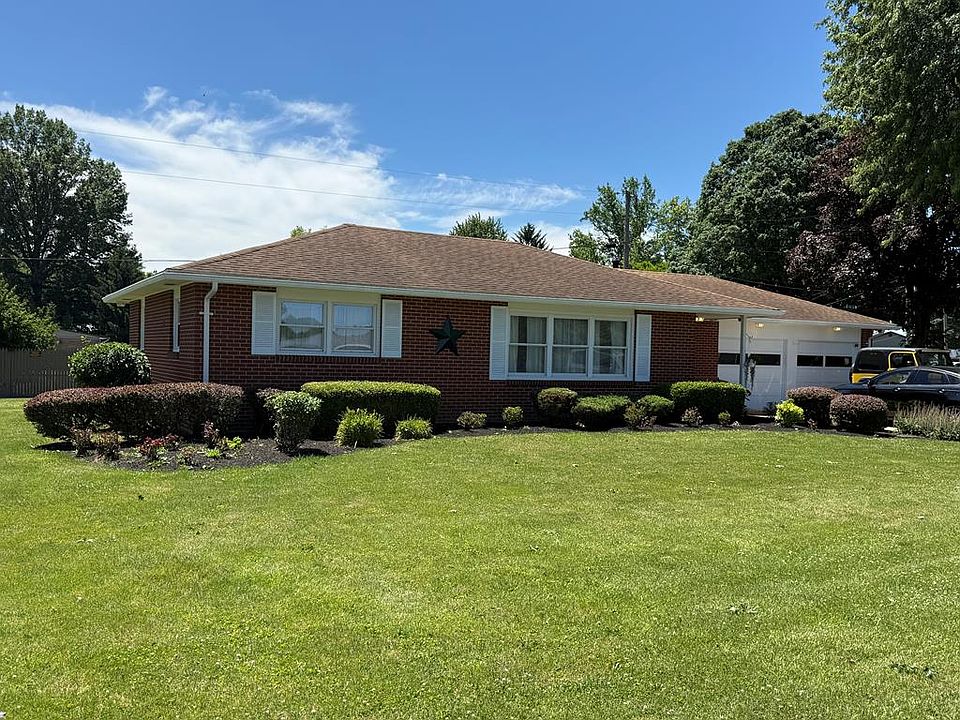 1st image of 375 Arch Dr