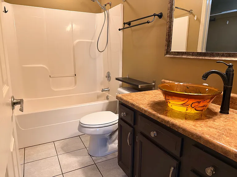 1721 Eastgate Cir — Photo 18