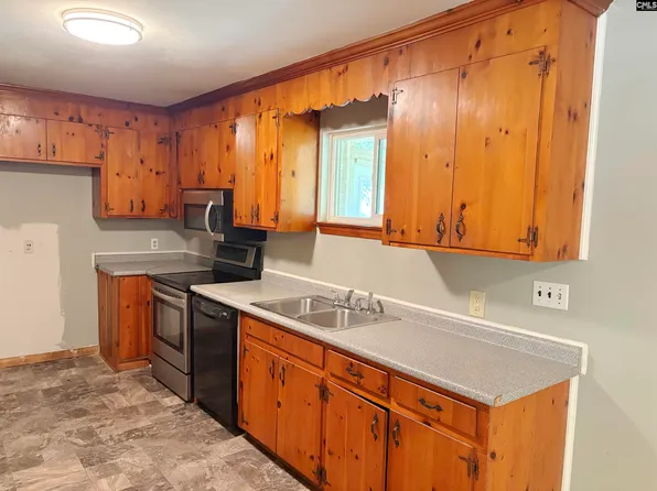 1821 Luster Ln, Columbia, SC 29210