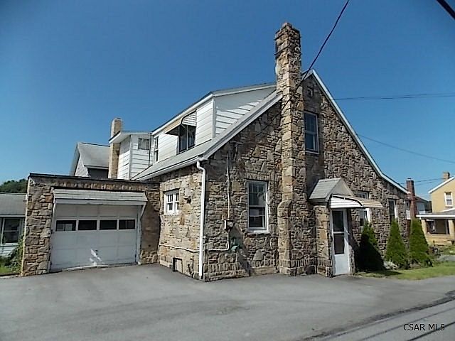 2nd image of 320 22nd St