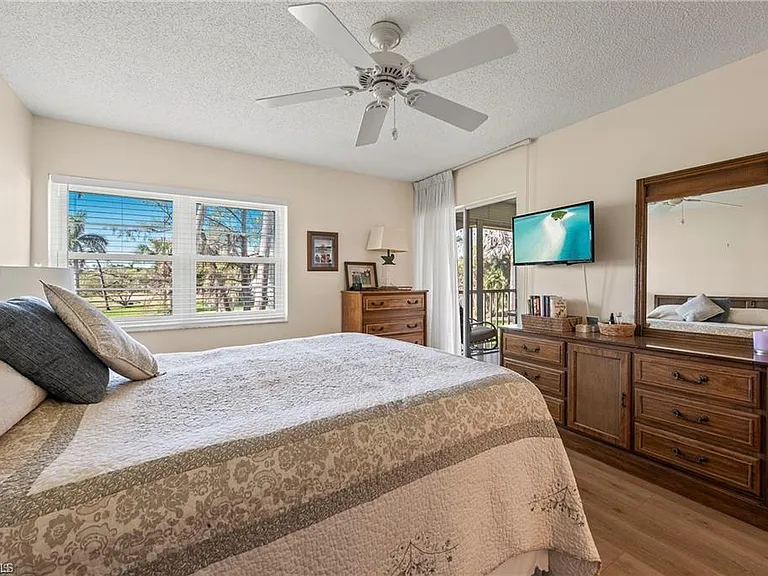 1055 Forest Lakes Dr #E209 — Photo 12