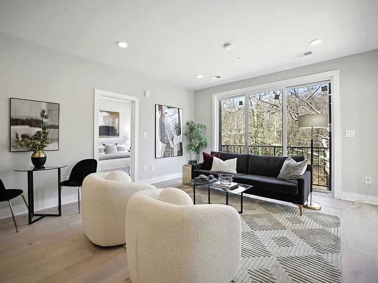 2019 M St NE #7 — Photo 2