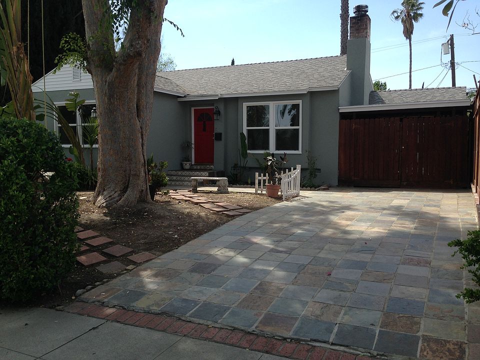 1st image of 5733 Cartwright Ave