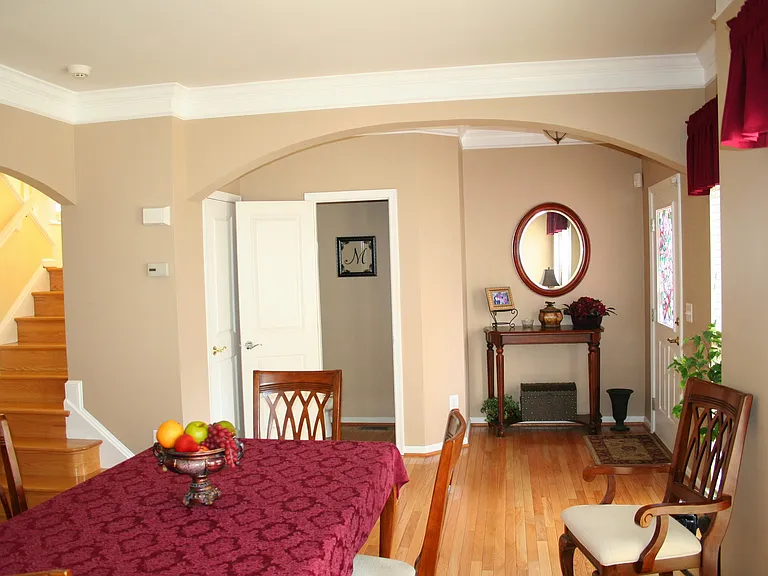 9135 Stonegarden Dr — Photo 33