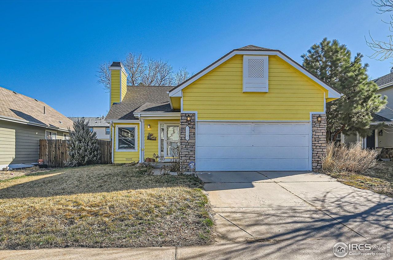 4386 Sable St, Denver, CO 80239 | Zillow