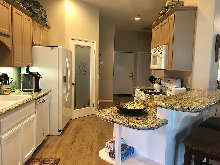 82642 Sky View Ln #82642 — Photo 9