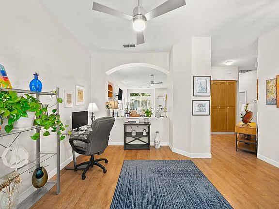 5th image of 2529 Dinwiddie Way
