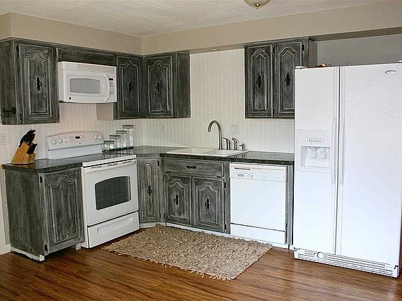3rd image of 112 N Wright Blvd