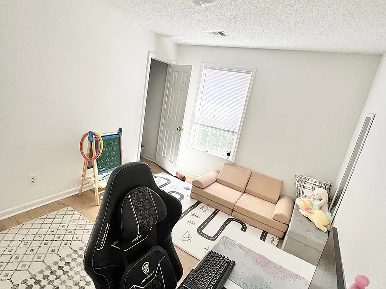 10975 Wittenridge Dr — Photo 22