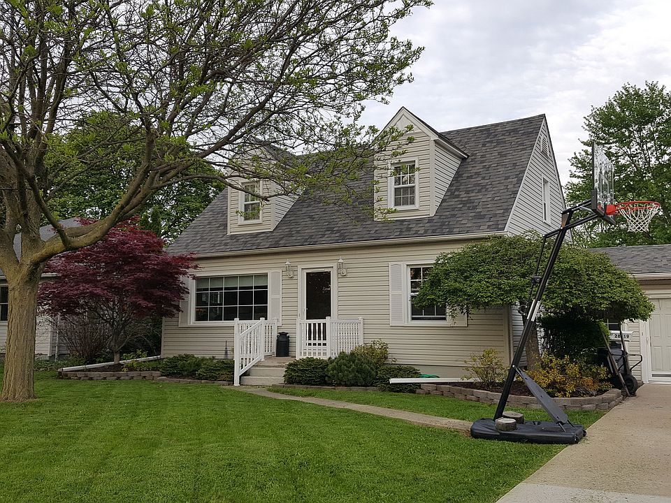 1st image of 28219 Cooke St