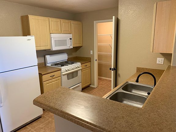 4th image of 8250 N Grand Canyon Dr Unit 1083